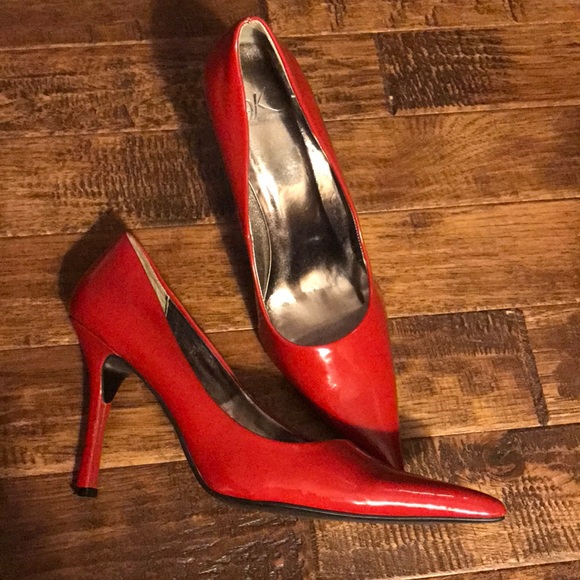 4" Heels - Picture 2 of 2